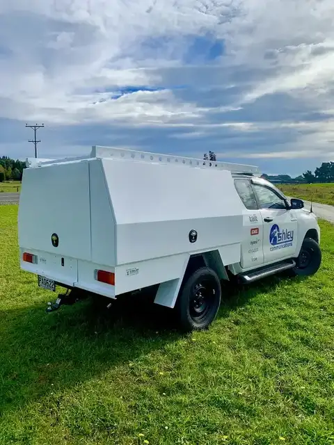 Custom aluminium service body for tradesman ute